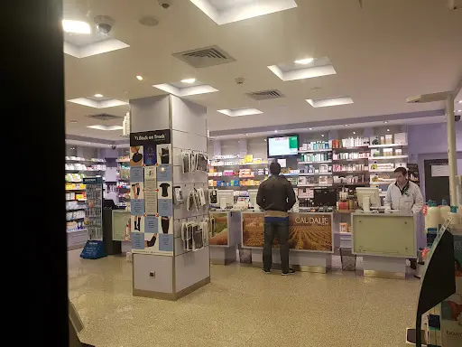 Farmacia Ribeiro Do Arneiro