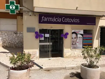 Farmácia Cotovios